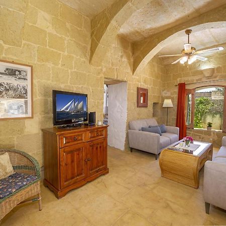 Oleandra Holiday Home Għasri Exterior foto